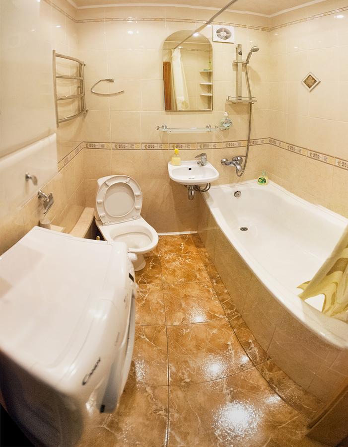 Luxury 3 Rooms Apartments In Center By Green House Poltava Exteriör bild